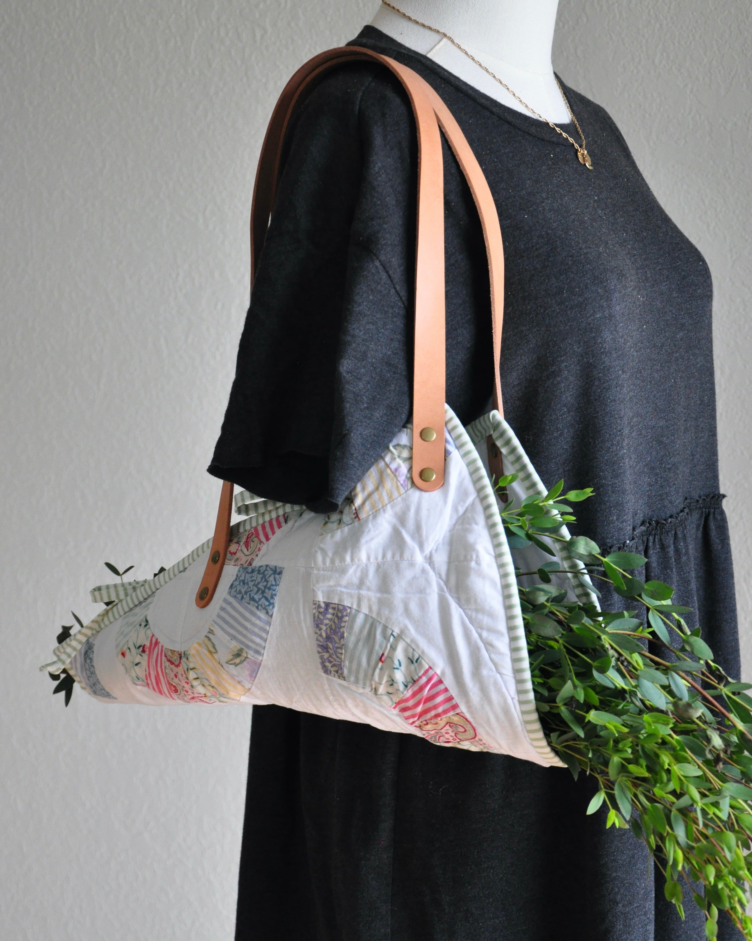 Handmade vintage quilt bouquet bag with leather straps / flower bouquet market bag carrier