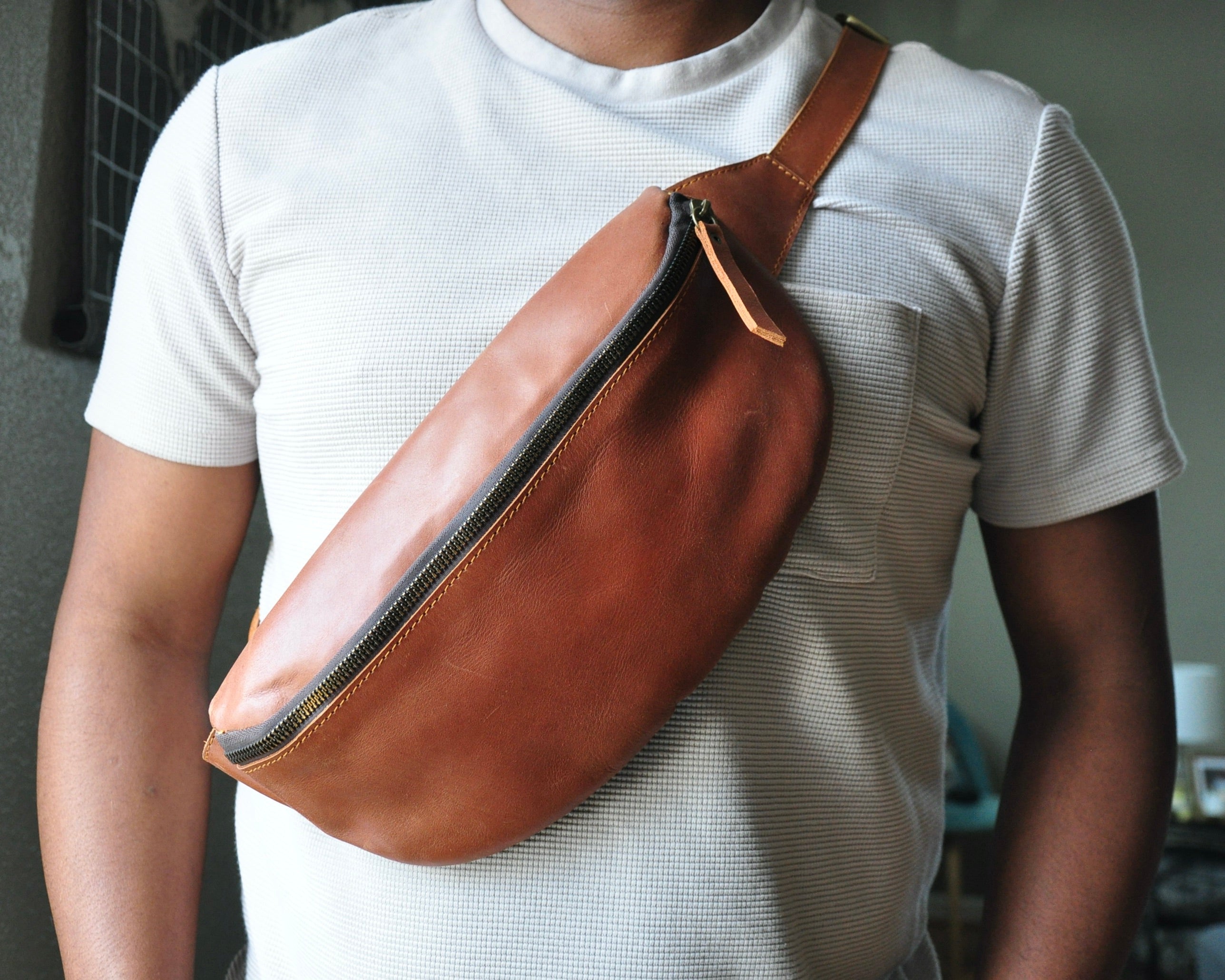 Mota Sling Bag