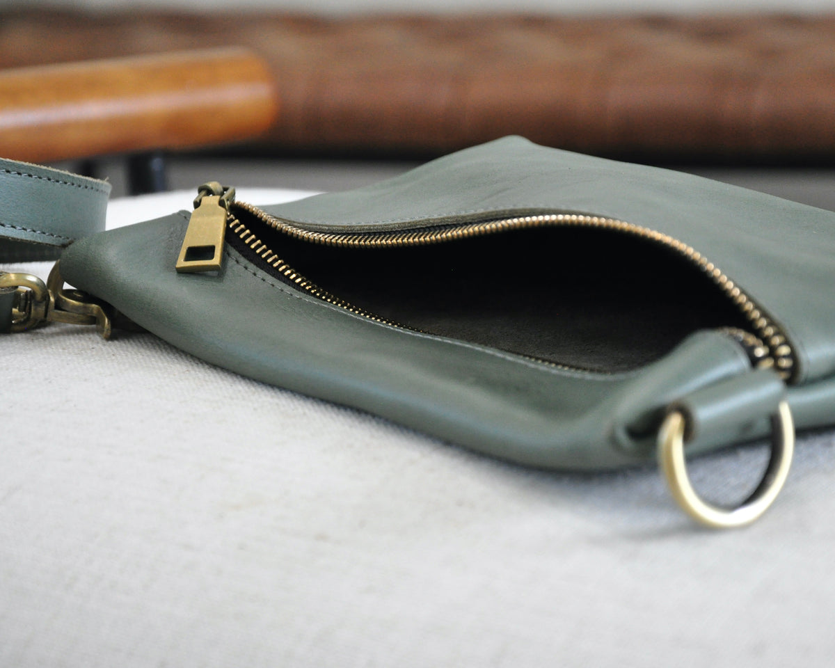 Agow Belt Bag