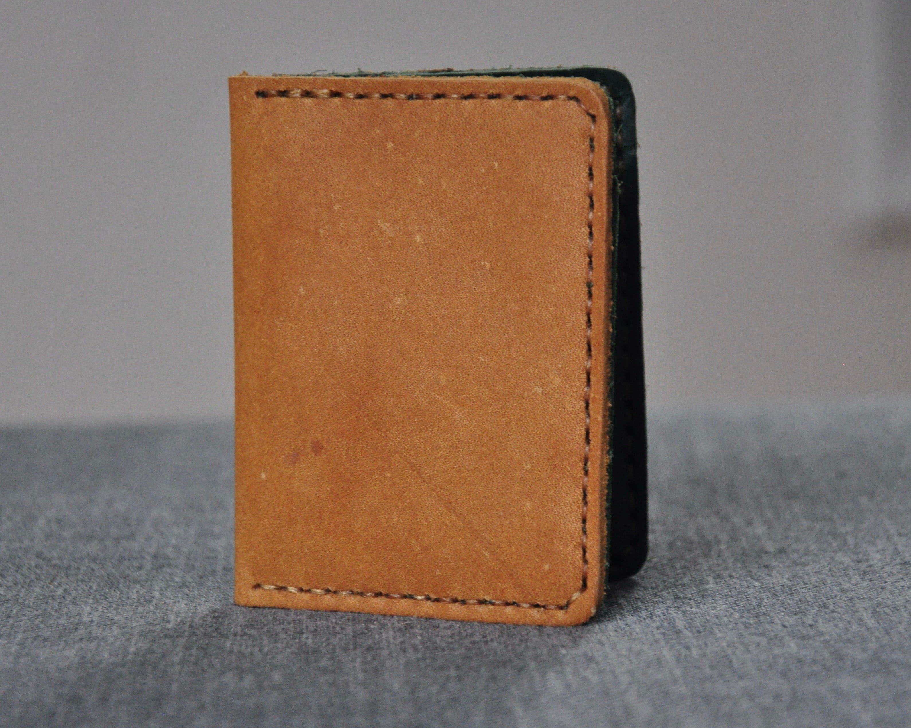 Hand-sewn Leather Billfold Wallet