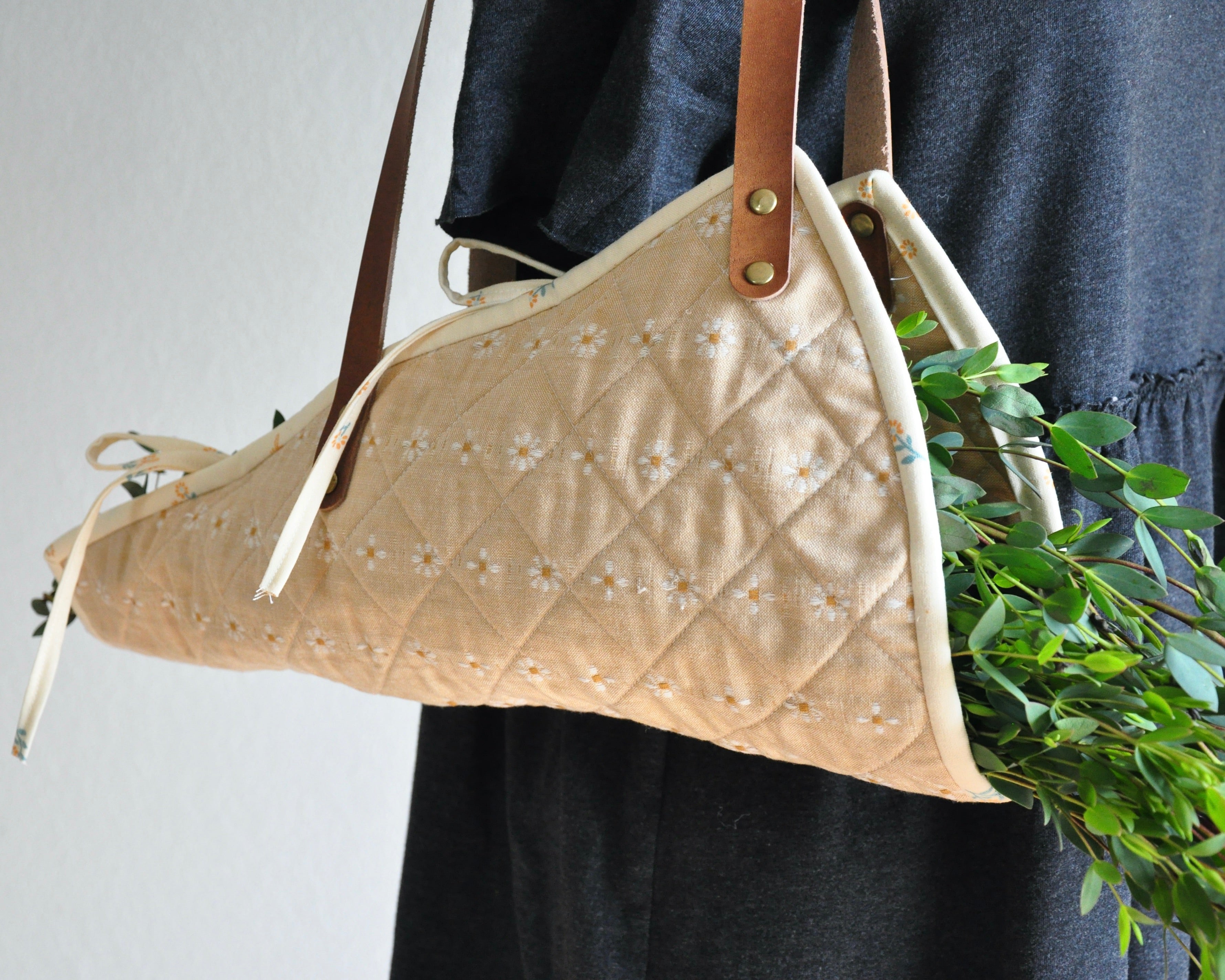 Handmade Quilted Bouquet Bag with Leather Straps / Flower Carrier Market Bag