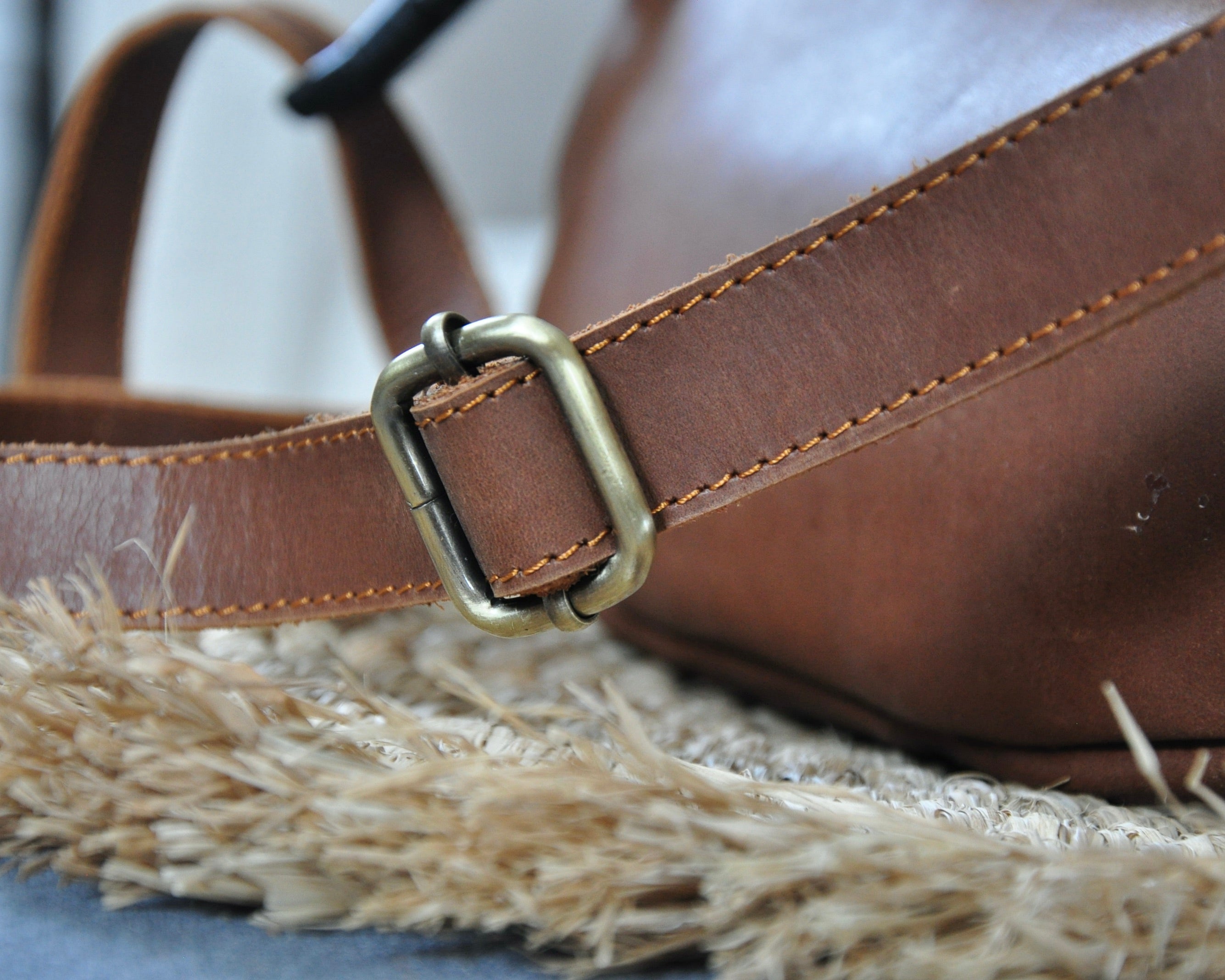 Mota Sling Bag